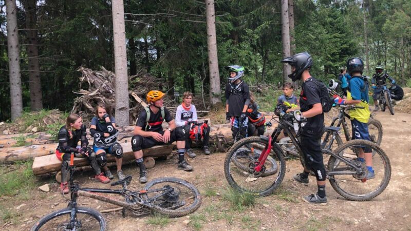 Rookie Camp Bikepark Oberammergau Bayern, MTB Training Trailcheck - Die Rasenmäher Mountainbike Camp
